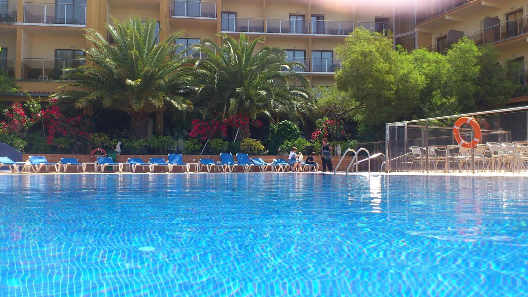 Hotel Univers Roses Eksteriør billede
