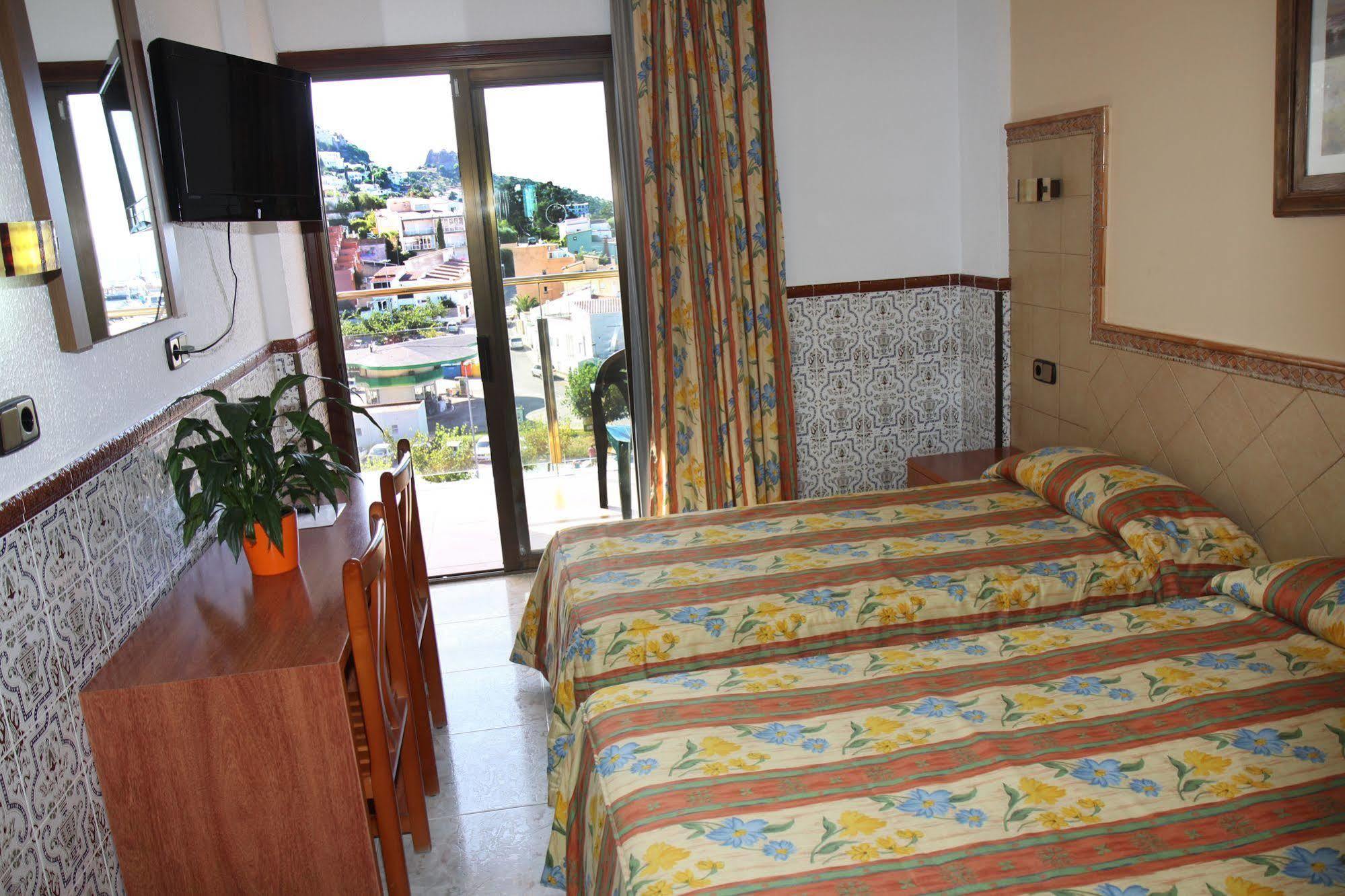Hotel Univers Roses Eksteriør billede